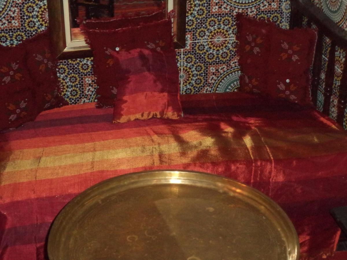 Dar Nouzha A Hotell Fès Exteriör bild