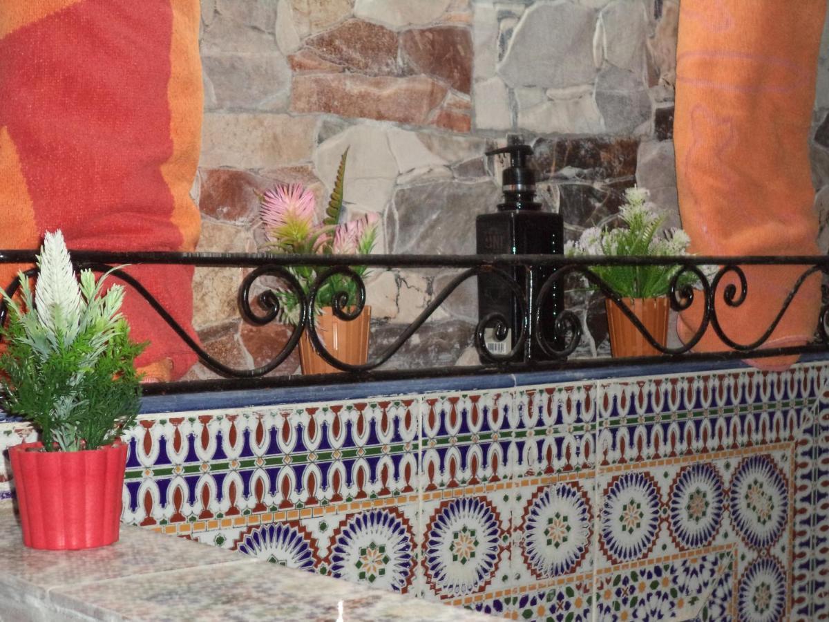 Dar Nouzha A Hotell Fès Exteriör bild